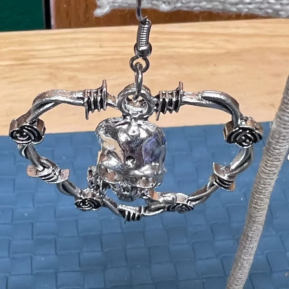 Gothic Punk Skull & Rose 🌹 Heart ♥️ Silver Dangle Fishhook Earrings #JW21